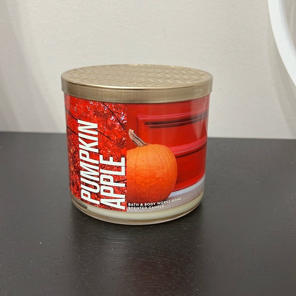Bath and Body Works PUMPKIN APPLE 3 Wick Candle